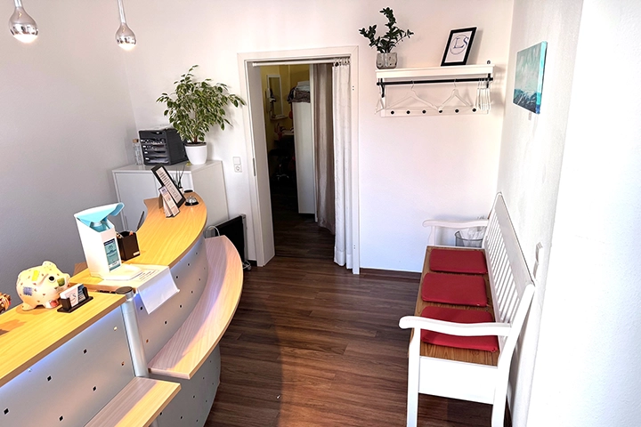 Eingangsbereich mit Wartezimmer.
